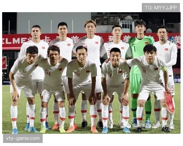 世预赛生死战临近中国男足全员集结磨合阵容 世预赛生死战临近中国男足全员集结磨合阵容